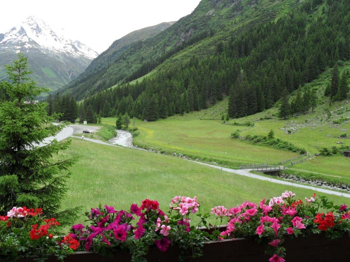 Hotel Haus Elisabeth à Sankt Leonhard im Pitztal Extérieur photo